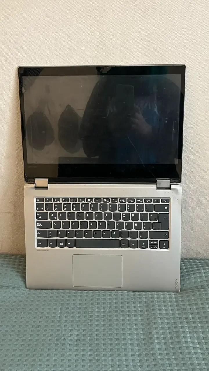 Laptop Lenovo YOGA pantalla táctil - 3