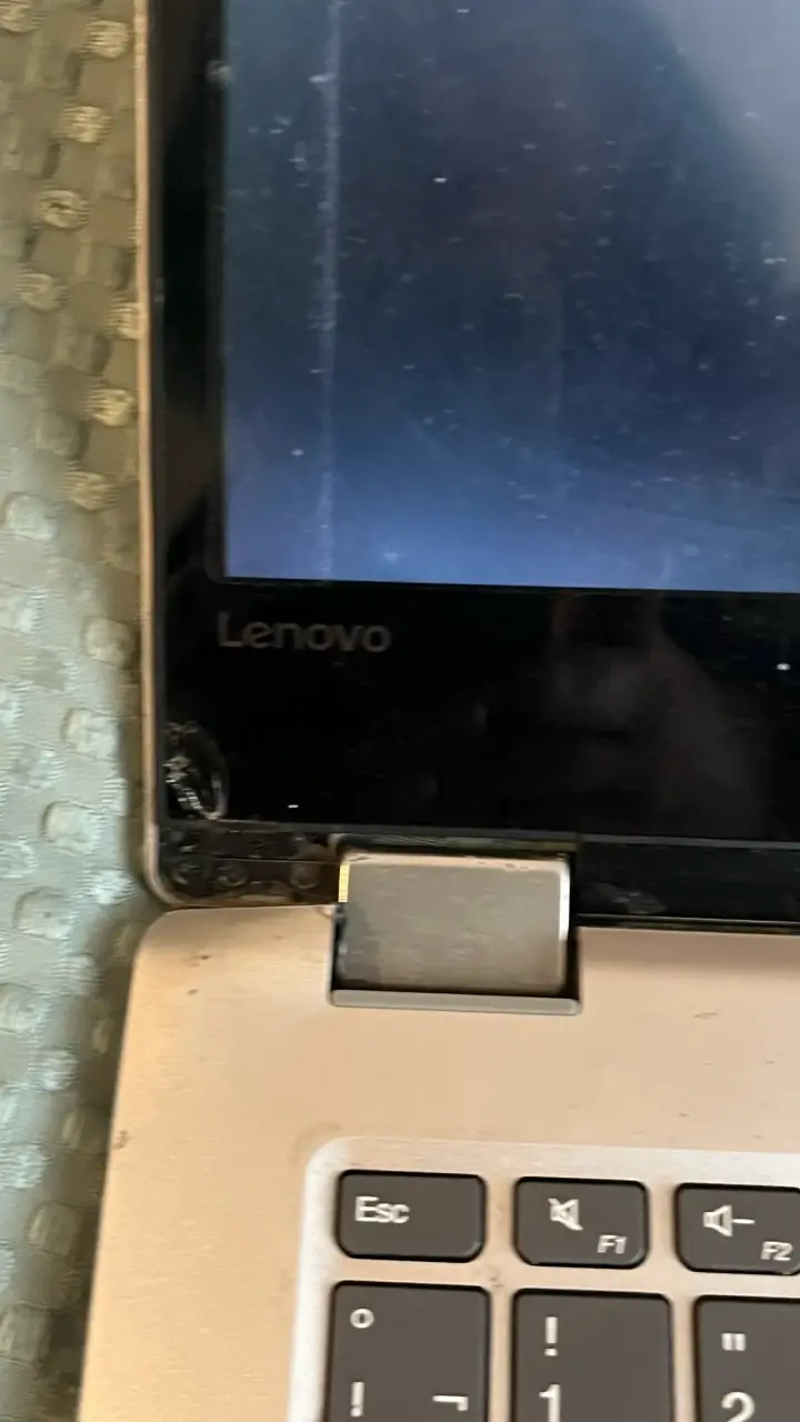 Laptop Lenovo YOGA pantalla táctil - 6