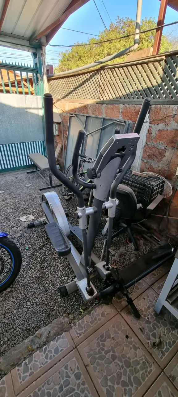 Máquina elíptica Everfit en buen estado - 3