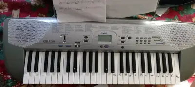Teclado Casio CTK-230 con accesorios - miniatura 5