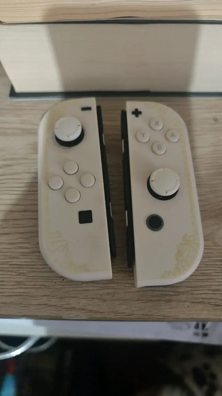 Controles Joy-Con edición especial - 1