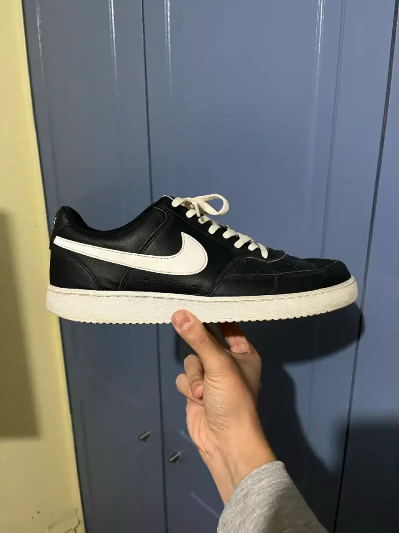 Zapatillas deportivas negras Nike clásicas - 4