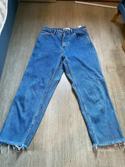 Jeans de mezclilla azul con dobladillo mujer - miniatura 1
