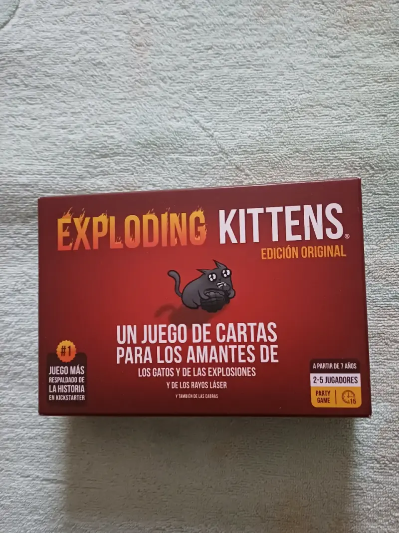 Juego de cartas Exploding Kittens edición original - 1