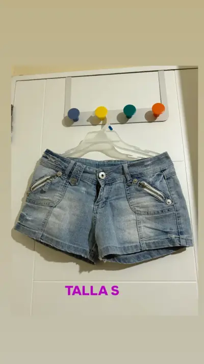 Polerón gris con capucha de peluche - miniatura 6