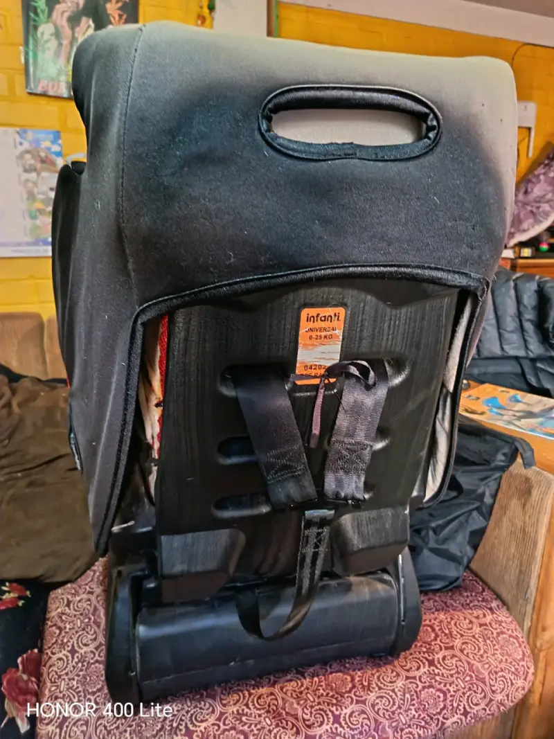Silla de auto Infanti roja para bebé - 4
