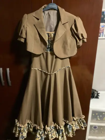 Vestido de huasa y manta - miniatura 2