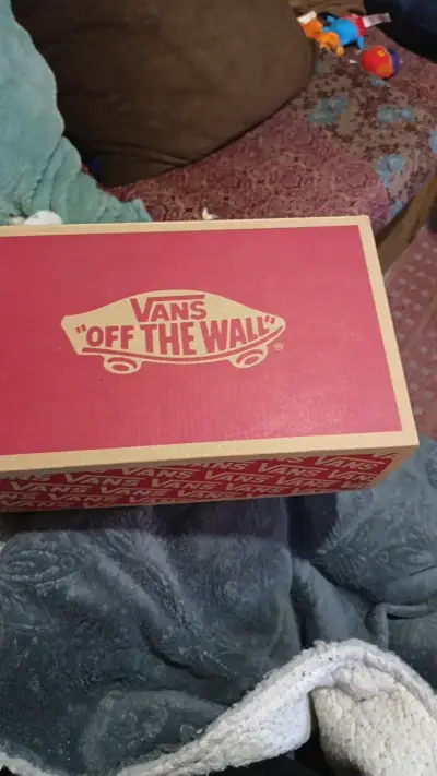 Caja de zapatos Vans 'Off The Wall' - miniatura 1