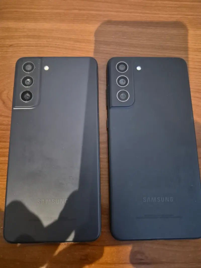 Samsung S21 FE 128 GB / 6GB Ram - 3