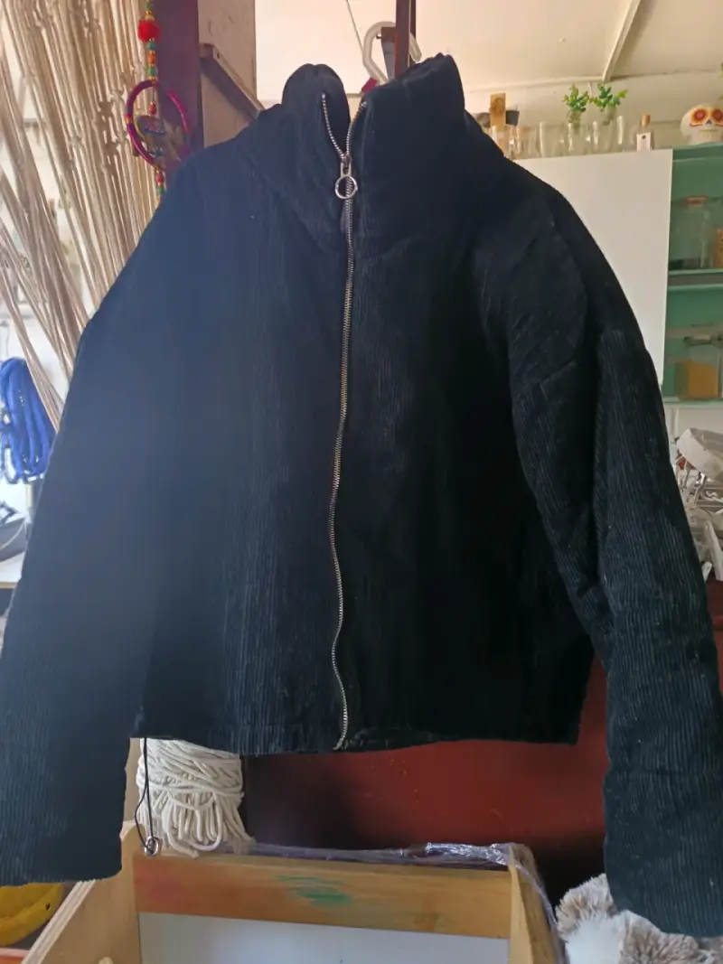Chaqueta negra de pana Issimo con cierre - 3