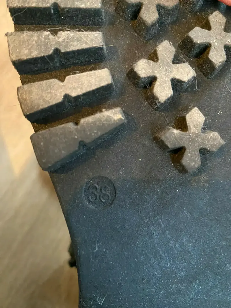 Botas negras de cuero con plataforma - 4