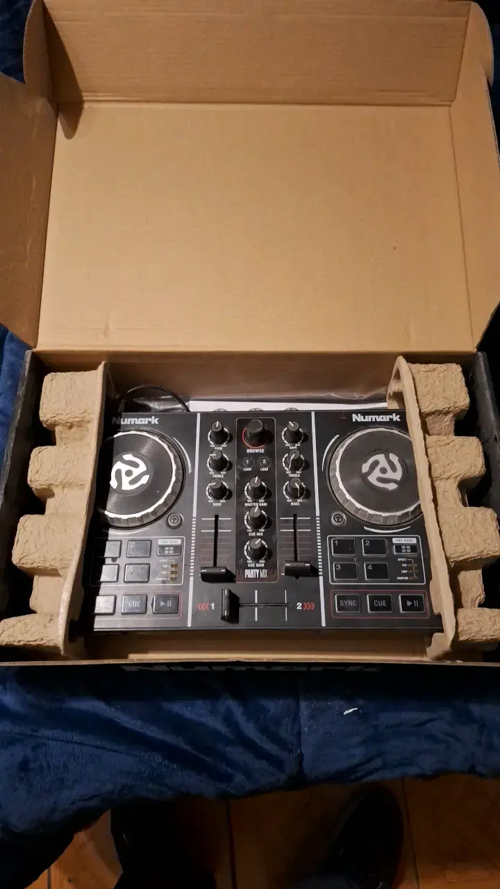 Controlador DJ Numark Party Mix USB - 3