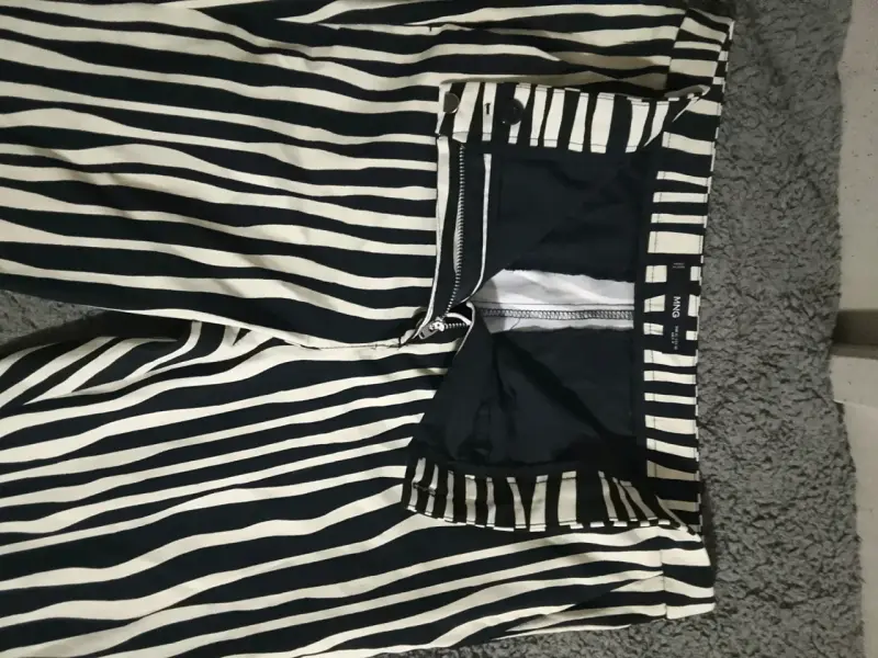 Pantalones a rayas blanco y negro elasticados - 2