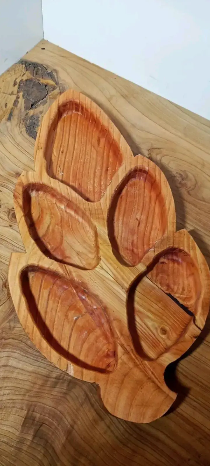 Tabla de picoteo de madera artesanal - 3