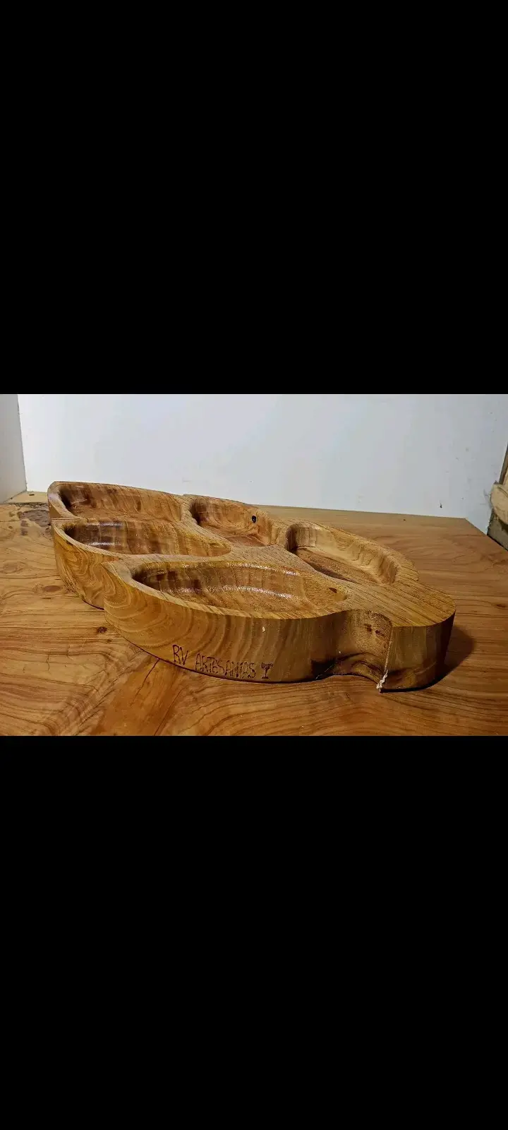 Tabla de picoteo de madera artesanal - 4