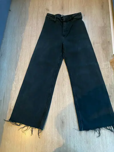 Jeans  negros tiro alto Zara - miniatura 1