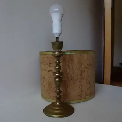 Lámpara de mesa vintage de bronce - miniatura 2