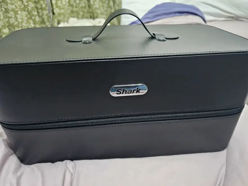 Shark 5 en 1 con caja - 3