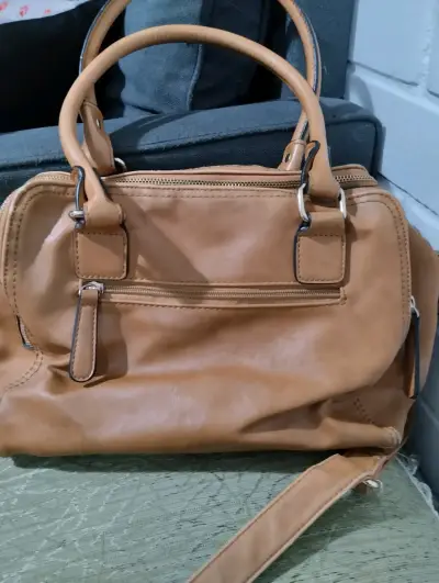 Cartera Amphora beige con diseño floral - miniatura 2