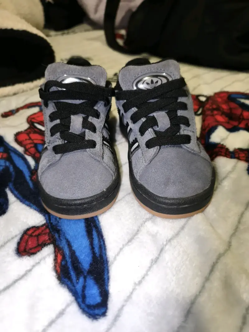 Zapatillas infantiles Adidas grises N°26 - 1