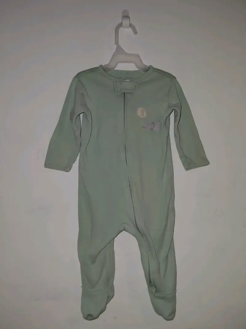 Pijama enterito verde para bebé