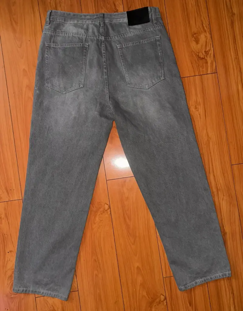Jeans grises de mezclilla para hombre - 2