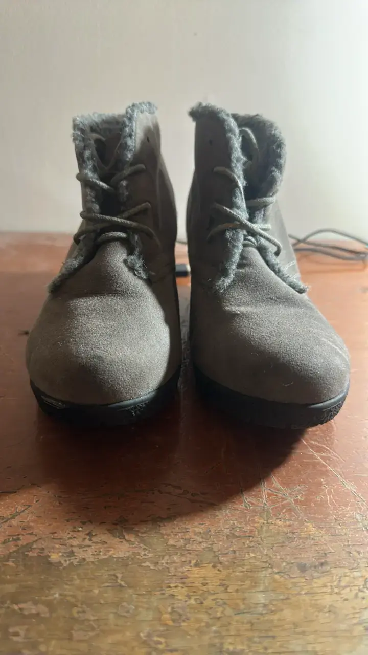 Botines de gamuza gris con forro cálido - 1