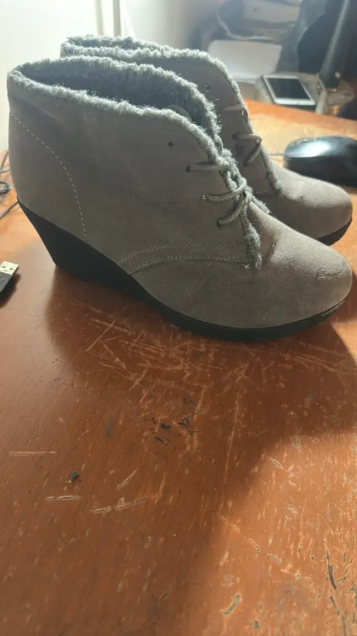 Botines de gamuza gris con forro cálido - 2