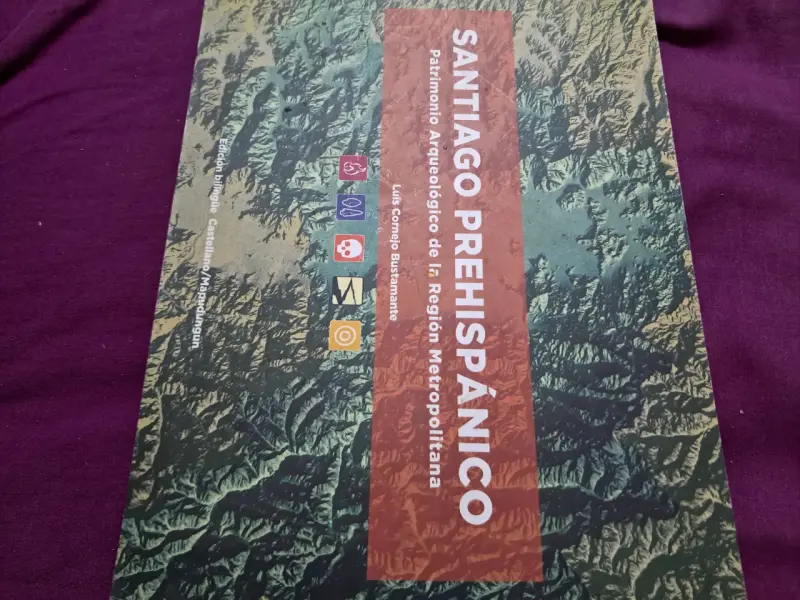 Libro 'Santiago Prehispánico' edición bilingüe - 1