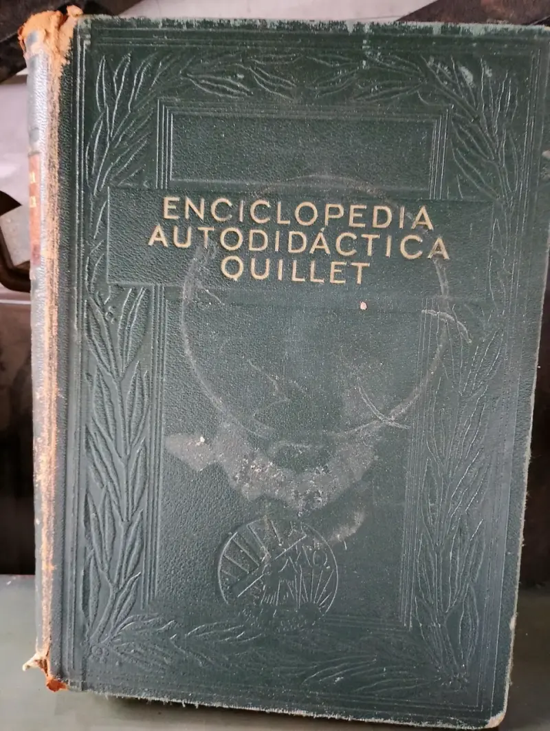 Enciclopedia Autodidáctica Quillet antigua