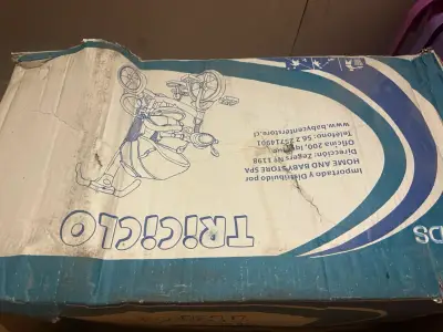 Triciclo infantil nuevo en caja - miniatura 2