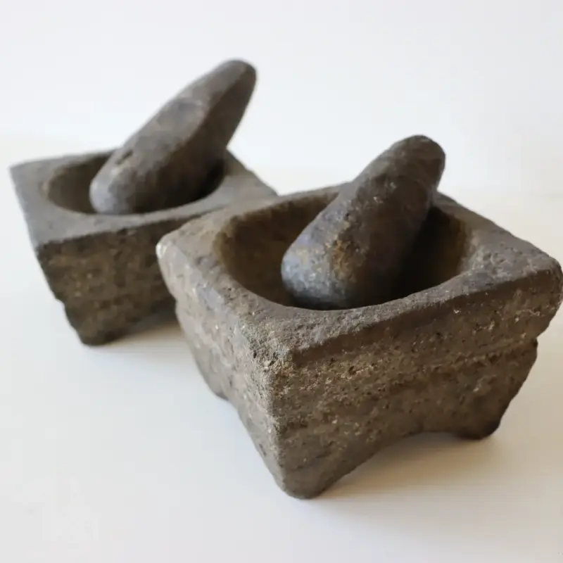 Morteros de piedra. - 1