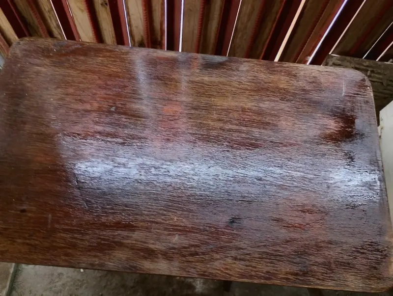 Mesa de madera vintage con ruedas - 5