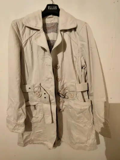 Trench beige talla L - miniatura 1