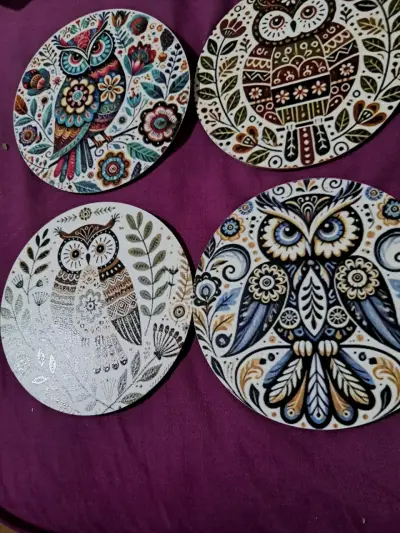 Set de posavasos decorativos con diseño de búhos - miniatura 1
