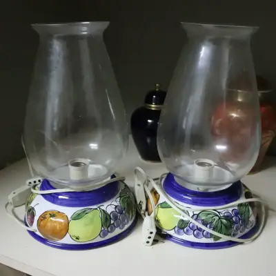 Lámparas de mesa con diseño frutal - miniatura 1