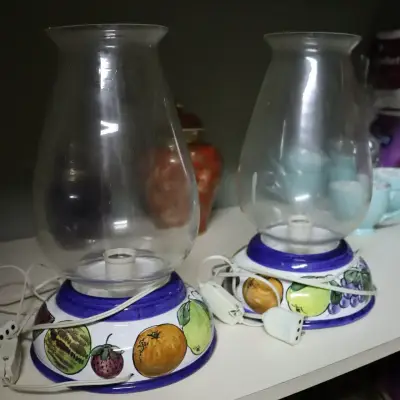 Lámparas de mesa con diseño frutal - miniatura 2