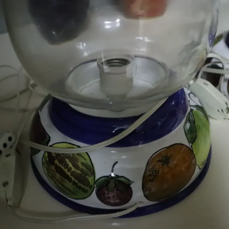 Lámparas de mesa con diseño frutal - 3