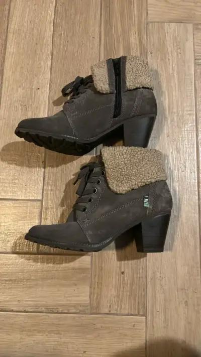 Botines de cuero marrón con forro de lana - miniatura 2