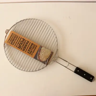 Cesta para asar quesadillas. Crate y Barrel - miniatura 1