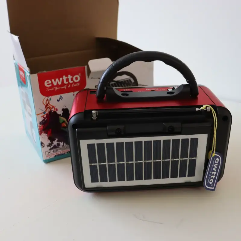 Radio portátil Ewtto con panel solar - 3