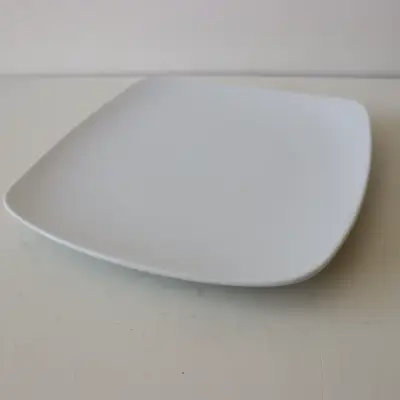 Plato cuadrado de cerámica blanco - miniatura 1
