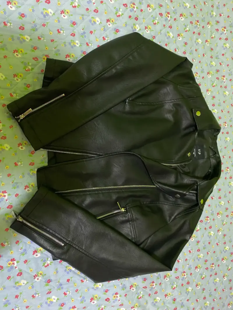 Chaqueta de cuero negra - 2