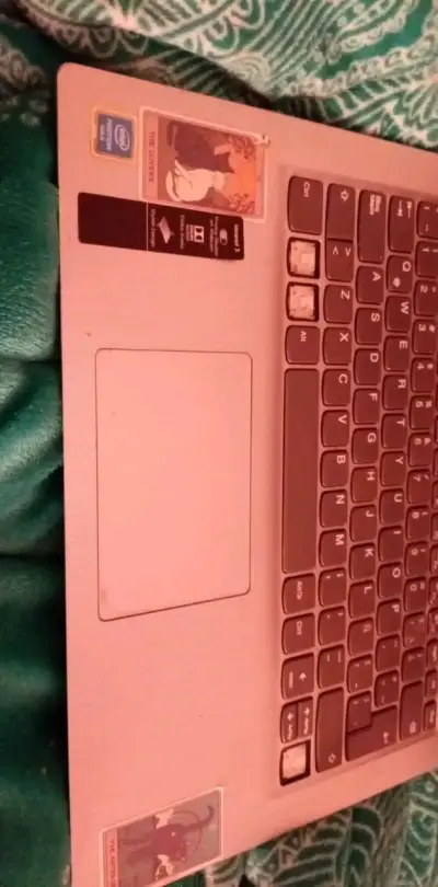 Notebook Lenovo IdeaPad 15 pulgadas - miniatura 2
