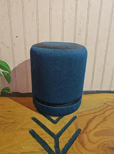 Amazon Echo Studio- 190 Alexa color negro - miniatura 2
