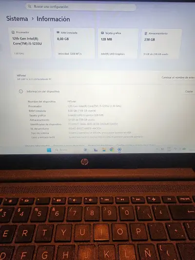 Laptop HP con pantalla de 14 pulgadas - miniatura 3
