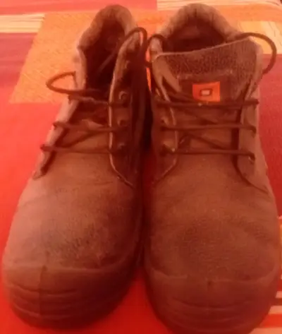Botas de cuero marrón para hombre - miniatura 1