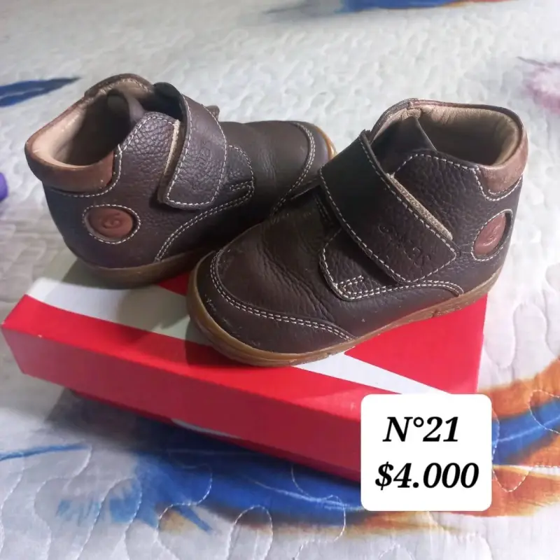 Botines de cuero para niño talla 21
