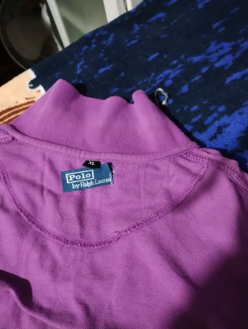 Polera polo morada de marca - 2