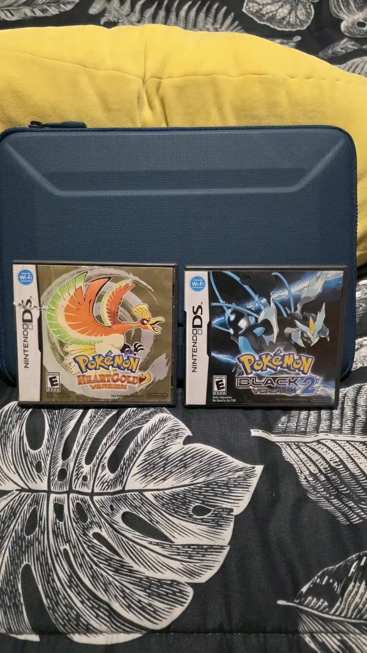 Juegos Pokémon HeartGold y Black 2 para Nintendo DS - 1